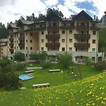 Chesa Ruinatsch 50 Apartment