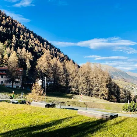Chesa Ruinatsch 50 Apartman